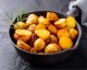 Patate al forno con olio e rosmarino
